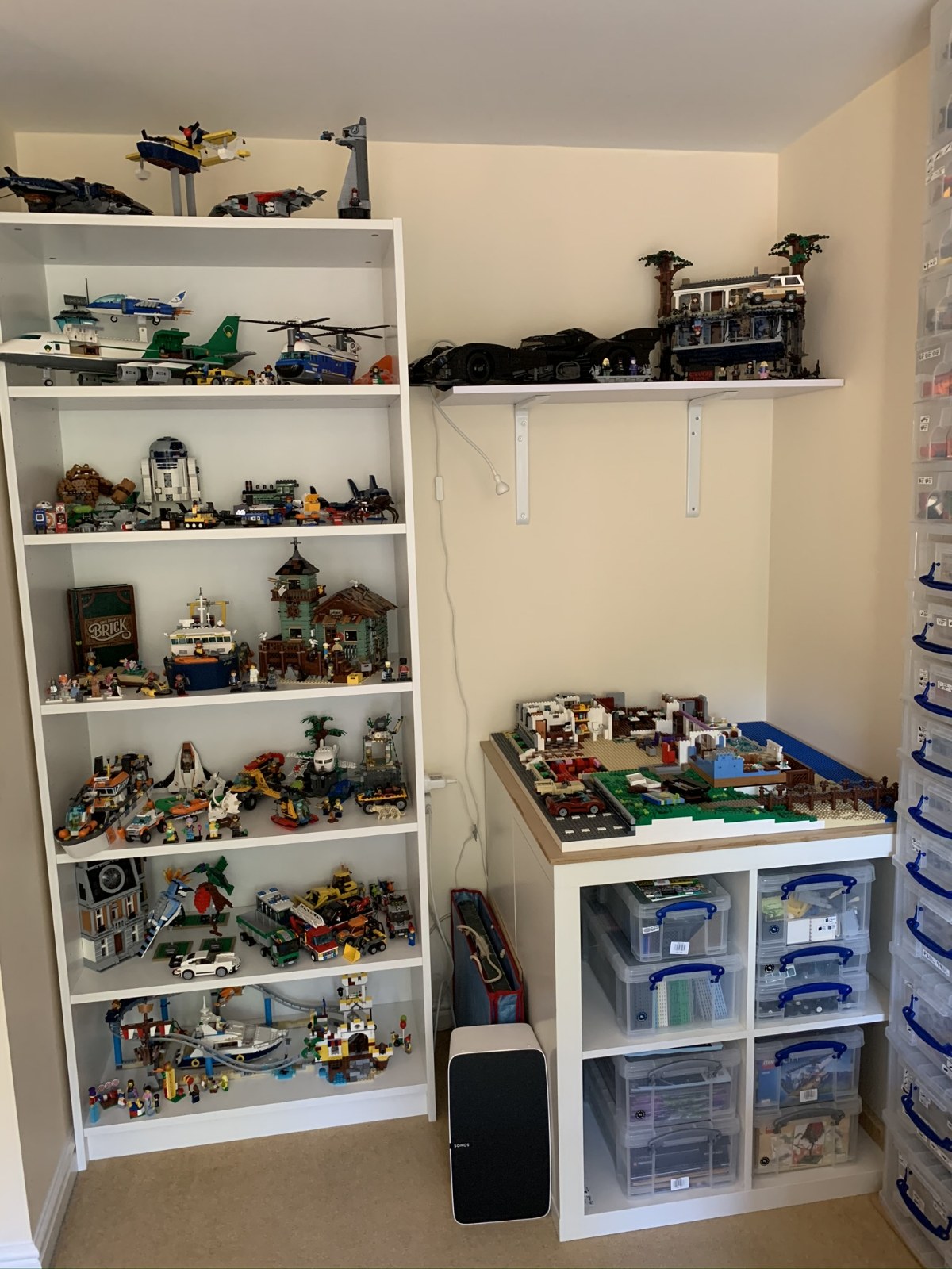 Storage solutions: moggy001 | Brickset